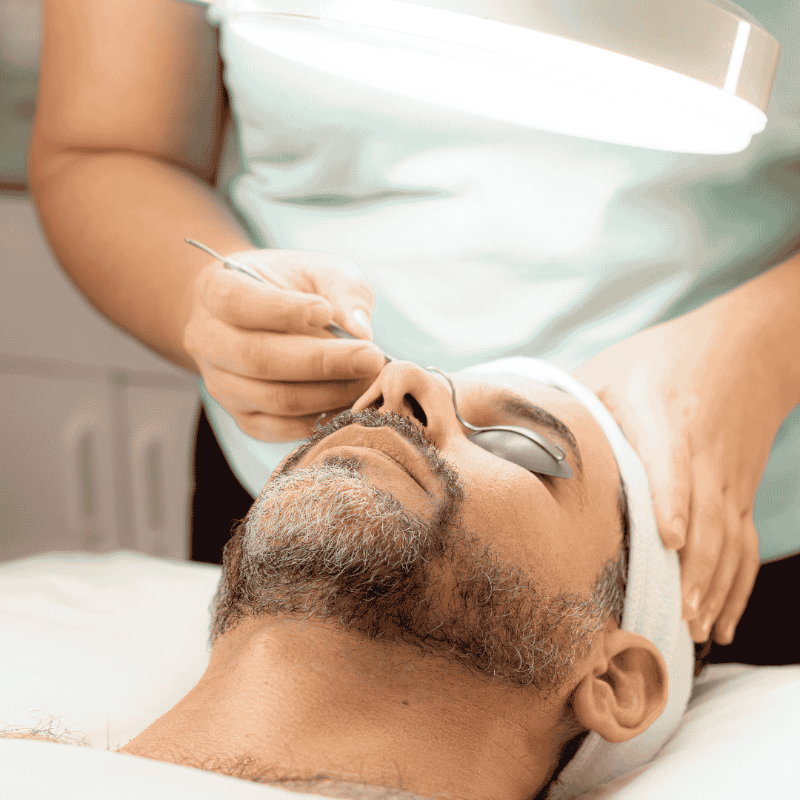 Facial Hidratante en cara y cuello