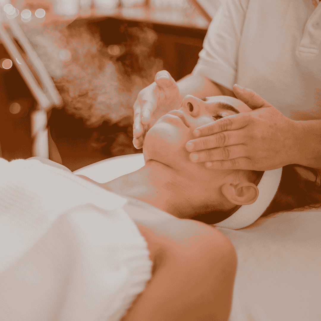 Facial Hidratante en cara y cuello